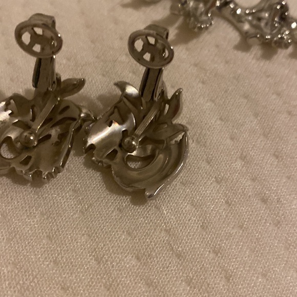 Coro necklace, Trifari earrings PM 1768 - Picture 5 of 7